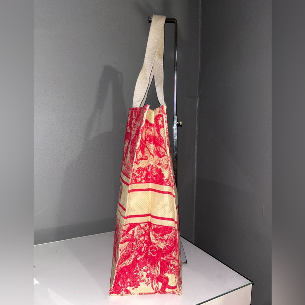 Christian Dior GWP Red Dioriviera Straw Tote Bag - Picture 8 of 10
